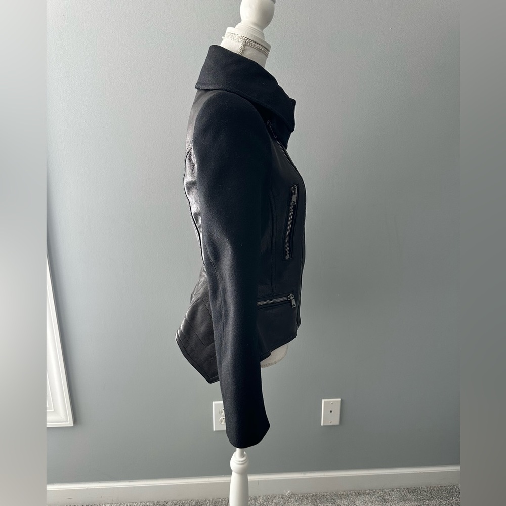Alexander McQueen wool and leather moto peplum jacket 42 small 🖤💀🖤 - Picture 3 of 16